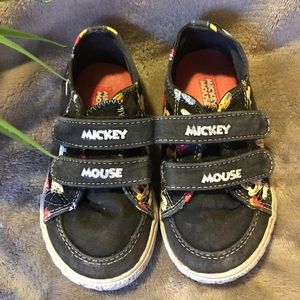 disney mickey mouse velcro shoes - size 7 baby boy